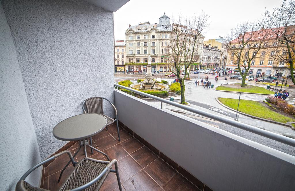 Apartments On Svobody Avenue- The Center Of Лвив Екстериор снимка